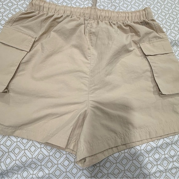 DSG Women's Tan Shorts - Picture 2 of 5